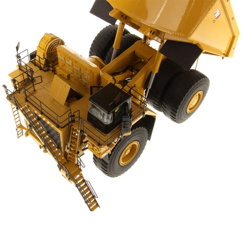 Camión minero 798 AC a escala 1:50
