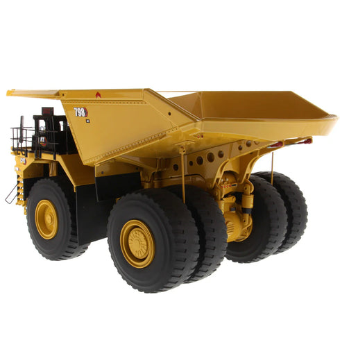 Camión minero 798 AC a escala 1:50