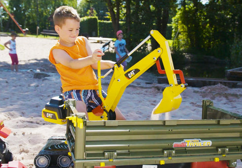 Cat® Ride-On Metal Digger
