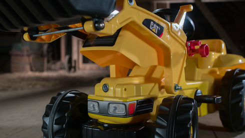Cat® Ride-On Tractor w/Trailer